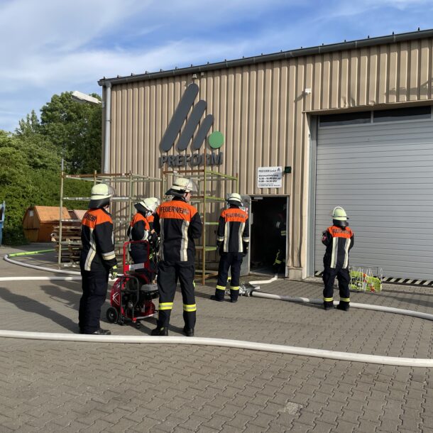 Feuerwehrübung Preform Produktionshalle Feuchtwangen