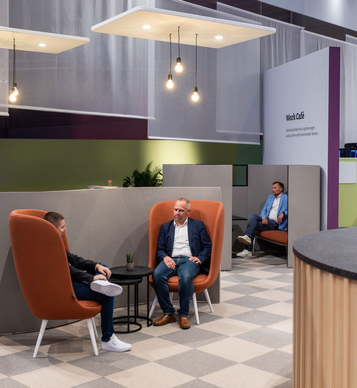 Work Café mit Akustiklösungen von Preform