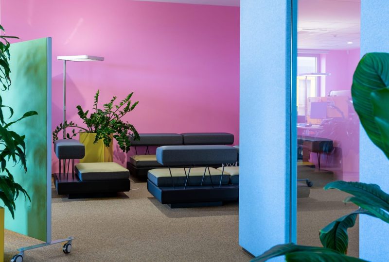 dm - Projekt: PreGlass und Stellwand